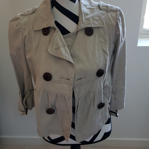Jacket - Picture 1 of 6